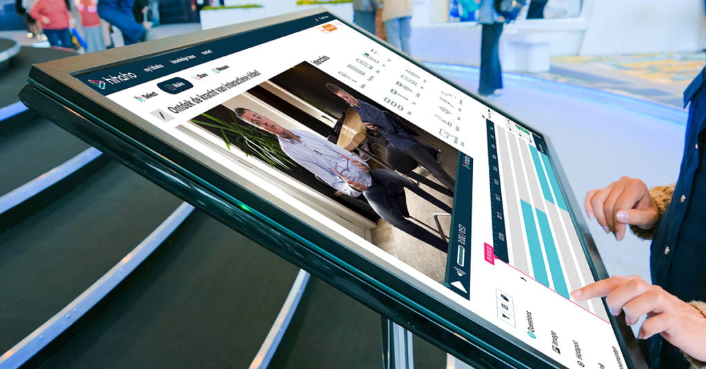 Using hihaho software on a screen to create interactive buttons